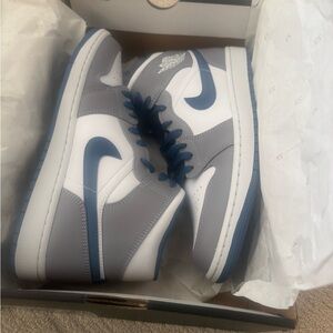 Nike Men’s Air Jordan Mid - NWT 9.5